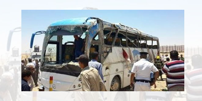 عشرات الشهداء في هجوم إرهابي على حافلتين للأقباط بصعيد مصر